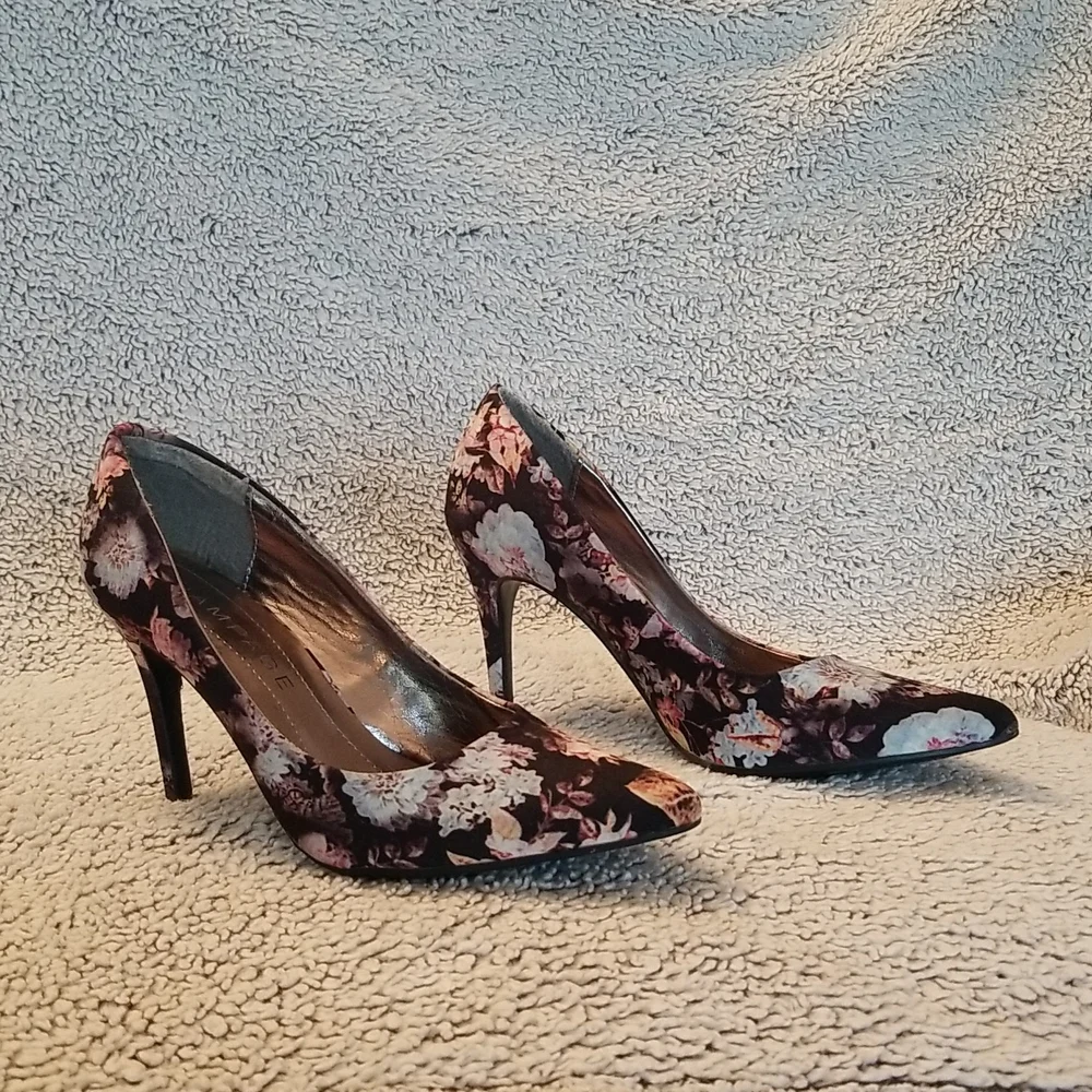 Rampage Floral Pattern 3.5" Stiletto High Heel Shoe - Picture 2 of 8
